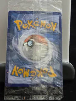 Pokemon TCG Pikachu Build-A-Bear Workshop 20/108 Promo sealed - Image 2