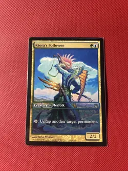 MTG Kiora's Follower - Game Day & Store Championship Promos HP English - Image 1