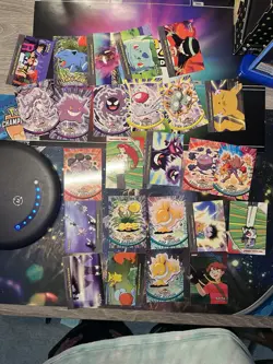 Lot of 25 Pokemon Cards - 1999 Topps - 3 Holos TV Animation and Movie Animation - Image 1