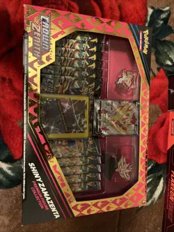Pokemon TCG: Shiny Zamazenta Crown Zenith Premium Figure Collection - Image 1