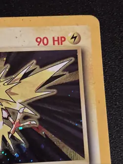 Vintage Zapdos holo Rare card from base set near mint condition! - Image 4