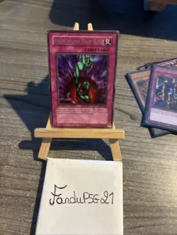 Yu-gi-oh! Bottomless Trap Hole LOD-092 1st Edition - Image 1