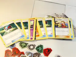 Pokemon Battle Academy Pikachu Player Two card deck in nice box Check pics. - Image 4