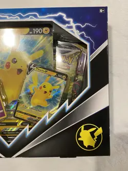 Pokemon TCG Pikachu V Box -2 Evolving Skies, 1 Brilliant Stars, 1 Fusion Strike. 820650851179 - Image 2