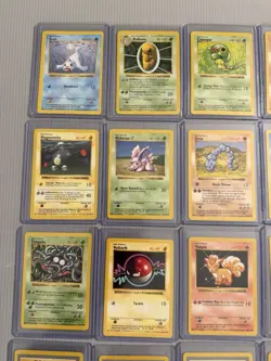 1999 Pokemon TCG Base Set Shadowless Lot 31 Cards No Duplicates - Image 2