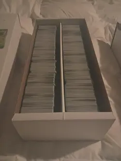 2200 bulk Pokemon card lot - Image 3