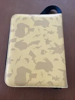 Pokemon TCG Pikachu 3-Ring Zipper Card Binder - Image 2