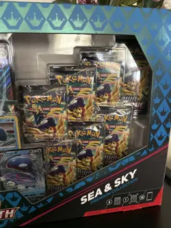 Pokemon TCG Crown Zenith -Sea & Sky Premium Collection Box. MINT - SEALED - Image 4