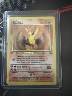 1999 Fossil Moltres Holo Rare 1st Edition Pokemon Card 27/62 - Image 1