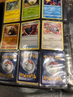 pokemon lot of vmax’s v’s gc ex holo and lots of value 200 card lot - Image 4