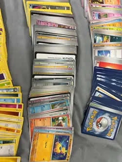 Pre-owned Lot Of Pokemon Cards Over 400 Cards - Image 4