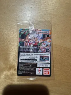 IN HAND MINT CONDITION UNOPENED One Piece College Basketball US VOYAGE card - Image 2