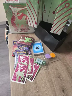 Pokemon TCG Scarlet & Violet Temporal Forces Elite Trainer Box - Image 4