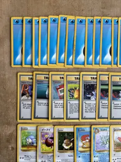 VINTAGE POKEMON LOT (181) CARDS - BASE SET, FOSSIL JUNGLE TEAM ROCKET BASE SET 2 - Image 2