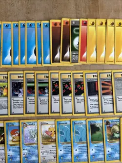 VINTAGE POKEMON LOT (181) CARDS - BASE SET, FOSSIL JUNGLE TEAM ROCKET BASE SET 2 - Image 3