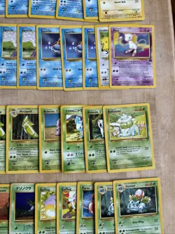 VINTAGE POKEMON LOT (181) CARDS - BASE SET, FOSSIL JUNGLE TEAM ROCKET BASE SET 2 - Image 5