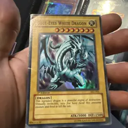 Yugioh! Blue-Eyes White Dragon - SKE-001 - Super Rare - 1st Edition HP - Image 1