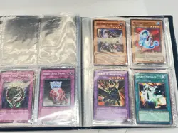 VTG 1996 Konami Yu-Gi-Oh 4 Pocket 14-Page TCG Trading Card Binder Holder - Image 2