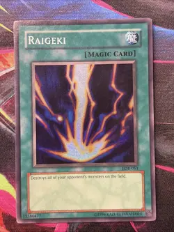 Raigeki LOB-053 The Legend of Blue Eyes White Dragon Unlimited|Unlimited Edition - Image 1