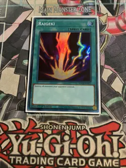 Raigeki Super Rare 1st Edition SDCH-EN021 Yugioh - Image 1