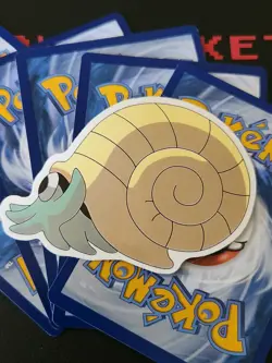 Omanyte Sticker Plus Random Official Pokemon TCG Cards!! - Image 1