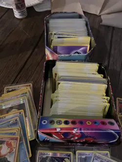 Pokemon- TCG Trading Cards 636996769739 - Image 1