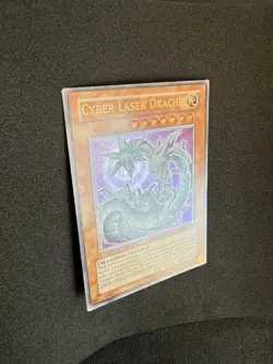 Yu-Gi-Oh! Cyber Laser Drache - SOI-DE007 - Ultimate Rare - 1. Auflage - NM - Image 3