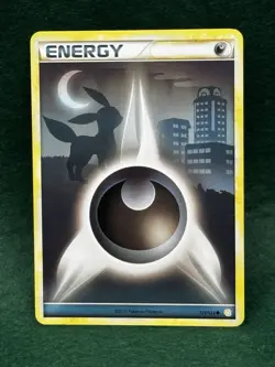 Pokemon Darkness Energy Non Holo Umbreon HeartGold SoulSilver 121/123 NM - Image 1