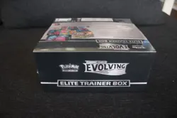 Pokemon TCG Sword and Shield Evolving Skies Elite Trainer Box ETB - Sylveon - Image 5