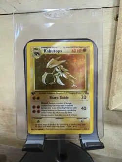 Pokemon TCG Kabutops 9/62 Fossil Holo Rare 1st Edition MINTY Vintage - Image 1
