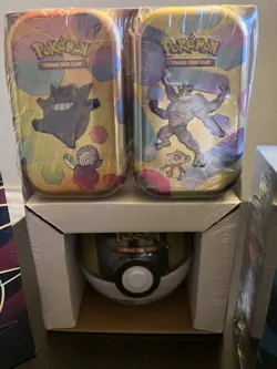 Pokemon TCG Sam’s Exclusive 3 Pack Tin (x2 151 Mini Tins & 1x Poke Ball Tin - Image 1
