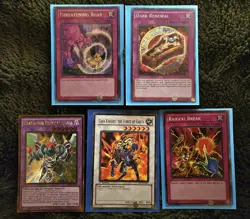 Yu-Gi-Oh! TCG Dark Magician Magician Girl Blue Eyes White Dragons Random Cards - Image 3