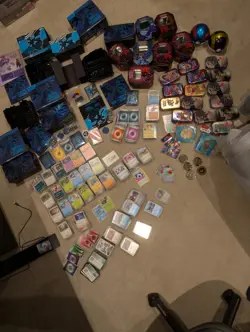 Pokemon TCG Bulk Card Joblot 4500 Total ~2000 C/ UC 246 Holo 659 R Holo Tins ++ - Image 1