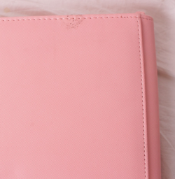 VaultX zip binder 12-pocket EXO-TEC zip binder for 400 cards - pink - small mark - Image 4
