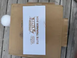 Pokemon TCG Sword & Shield Brilliant Stars Elite Trainer Box ETB Sealed - Image 2