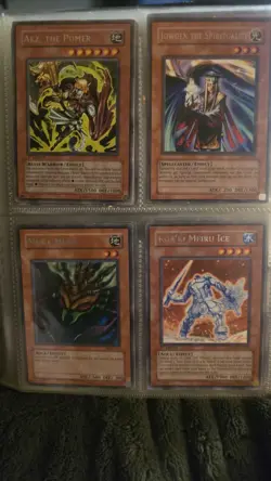Yu-Gi-Oh! TCG Holos, Classic/Memorable Main Character Cards, Mixed Lot & Book - Image 2