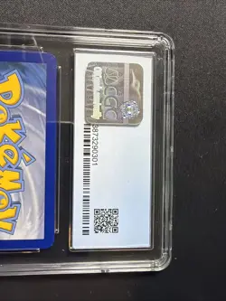 CGC Graded 9.5 Charizard 025/185 Vivid Voltage Reverse Holo Rare Pokemon Card - Image 3