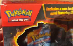 Pokemon TCG: Charizard ex Special Collection Box - Image 2