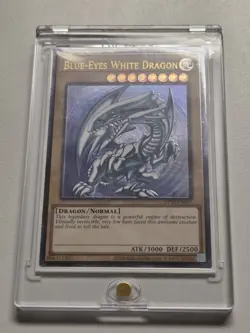 Blue-Eyes White Dragon OP28-EN001 Ultimate Rare Yugioh Tournament Pack 28 UTR NM - Image 1