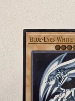Blue-Eyes White Dragon OP28-EN001 Ultimate Rare Yugioh Tournament Pack 28 UTR NM - Image 4