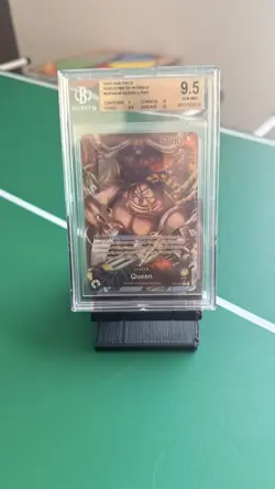 One Piece Card Game Queen Alt Art Leader OP04-040 Psa 10 - Image 1