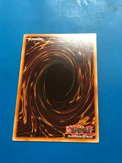 YUGIOH Gold Rare Blue-Eyes Ultimate Dragon PGLD-EN055 1st Edition - Image 2