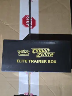 Pokemon TCG: Crown Zenith Elite Trainer Box - 10 Packs 820650851476 - Image 3