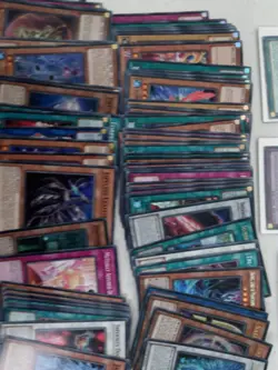 Yu-Gi-Oh! Yugi's Legendary Decks Box Set with Cards - Bundle - Image 3