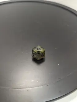 Dragons of Tarkir Spindown 20 Sided Die d20 Green Black Life Counter - Image 2