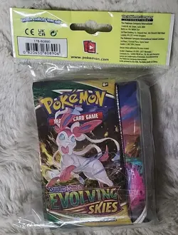 Pokemon (1) Evolving Skies Booster Pack & Mini Portfolio w/ Sylveon Art Pokemon - Image 2