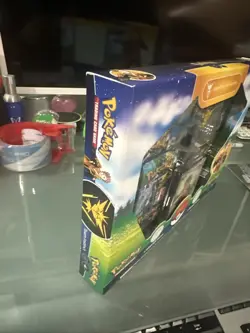 Pokemon TCG Pokemon GO Special Team Instinct Collection Box - 6 Packs - Sealed 820650850530 - Image 3