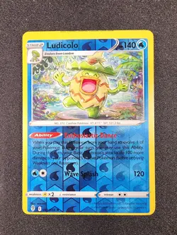 Pokemon Ludicolo Reverse Holo Rare 034/203 Evolving Skies Error Miscut Misprint - Image 1