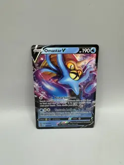 Omastar V - 035/195 - Pokemon Silver Tempest Sword & Shield Ultra Rare Card NM - Image 1