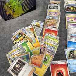 lot of 350 Plus Pokemon Cards - Image 4